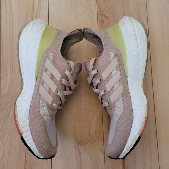 Adidas UltraBoost 21 Primeblue Primeknit Continental Size 6.5 - Picture 3 of 8